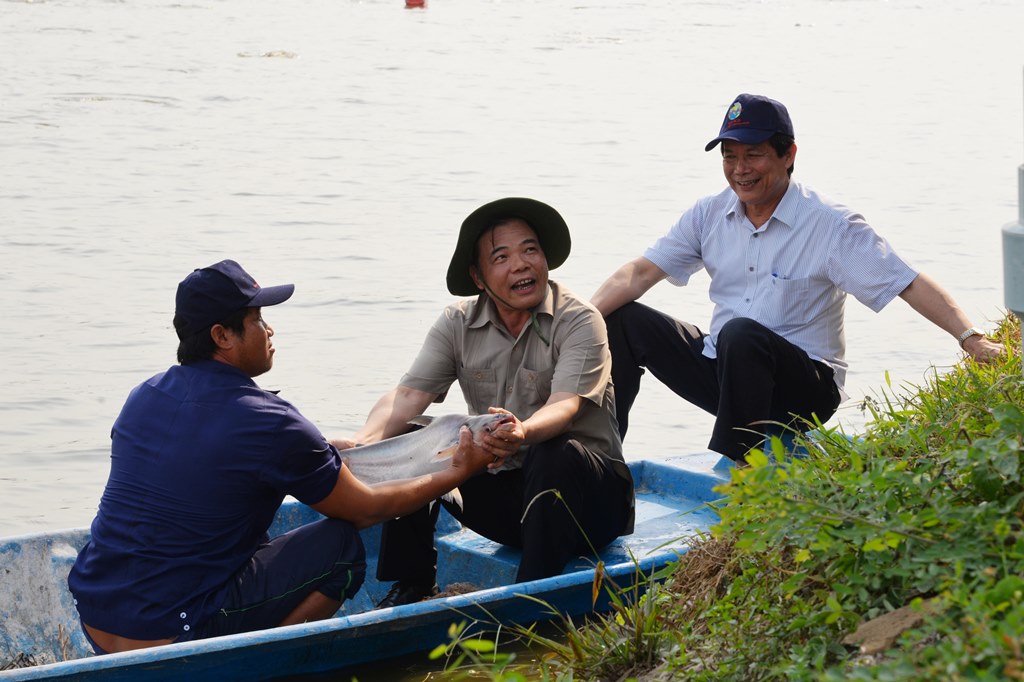 Bộ trưởng Nguyễn Xuân Cường thăm và làm việc với Công ty Cổ phần Nam Việt